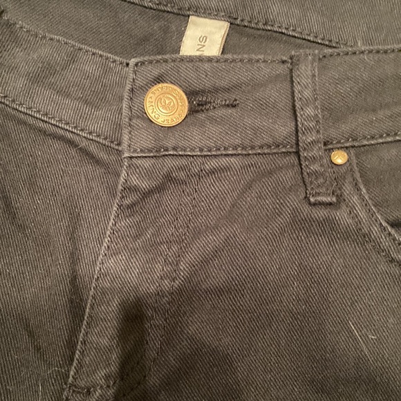 Skinny Black Denim with distressing - Picture 6 of 8